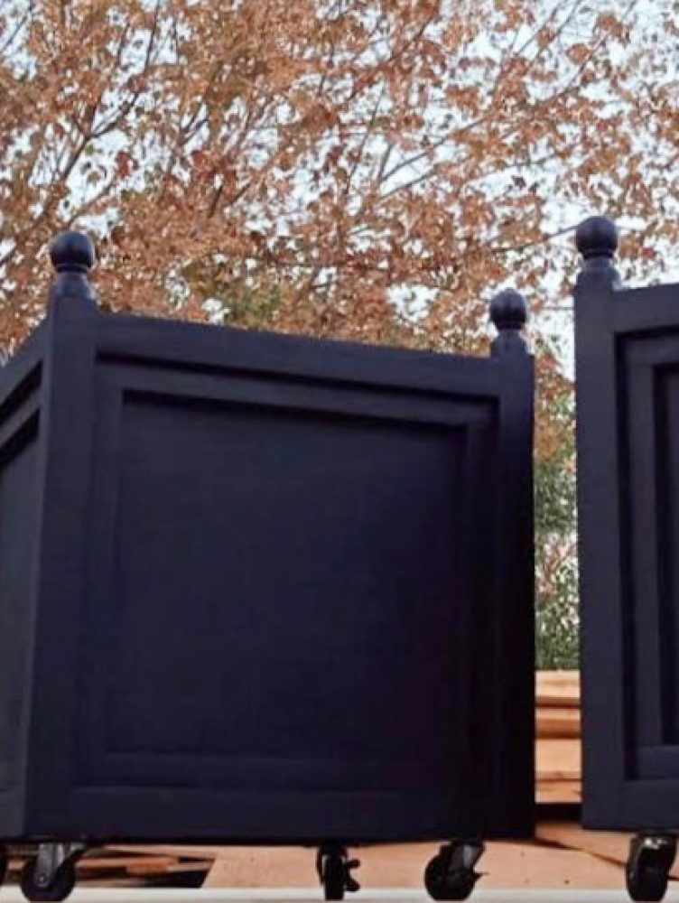 FUST-FURNITURE-3Valesca-Bicicleta-B-N-2021