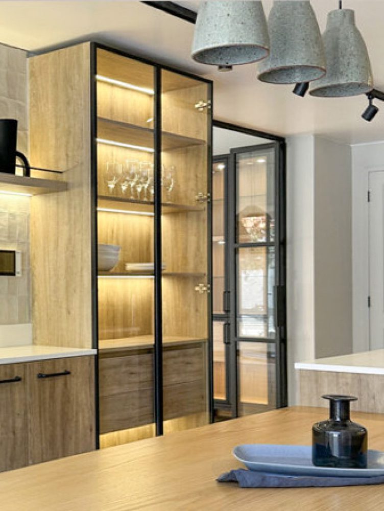 HIELO-SUR-5Valesca-Bicicleta-B-N-2021