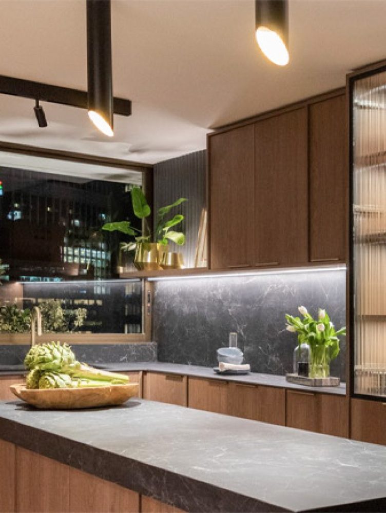 HIELO-SUR-7Valesca-Bicicleta-B-N-2021