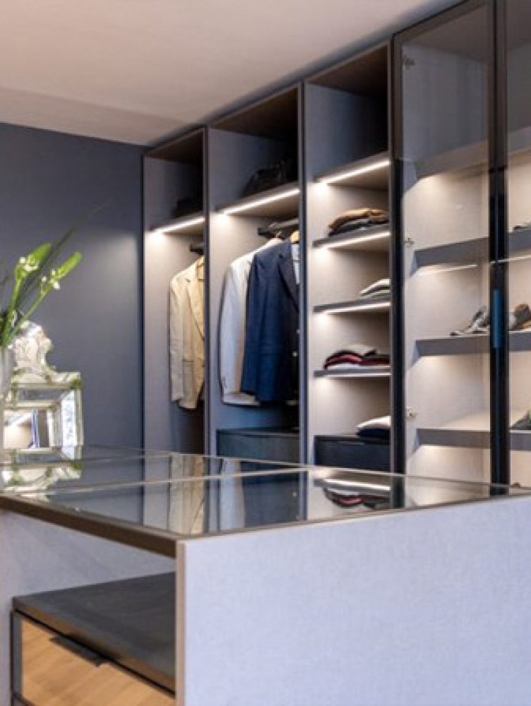 HIELO-SUR-9Valesca-Bicicleta-B-N-2021