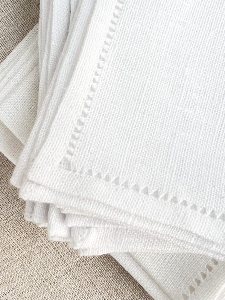 LINOS-LUZ-MARINA-2Valesca-Bicicleta-B-N-2021