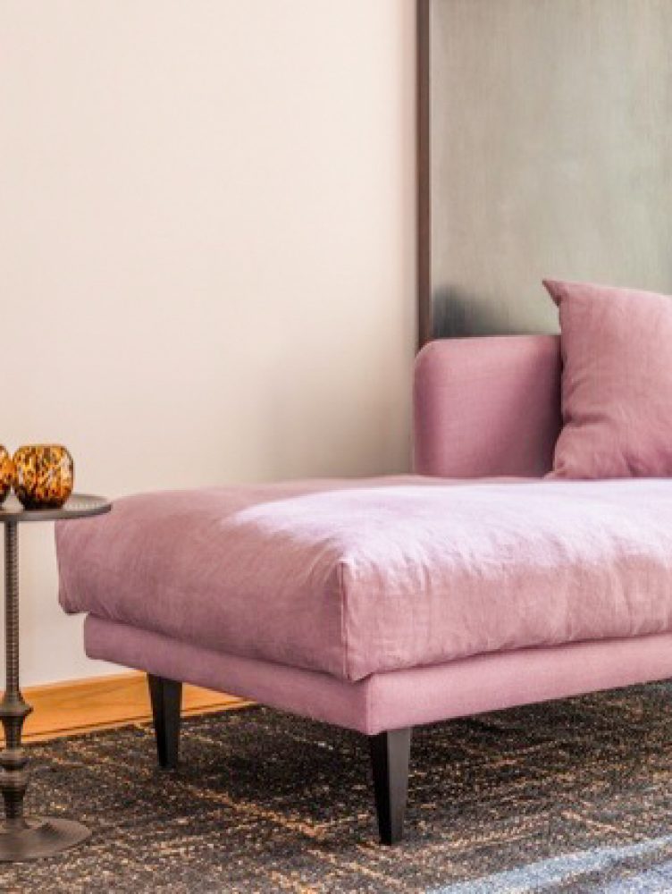 SOFAS-ANEGLA-RESTREPO-12Valesca-Bicicleta-B-N-2021